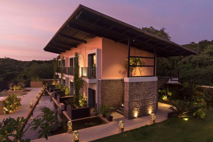 Hotel East India House Gorai Esterno foto