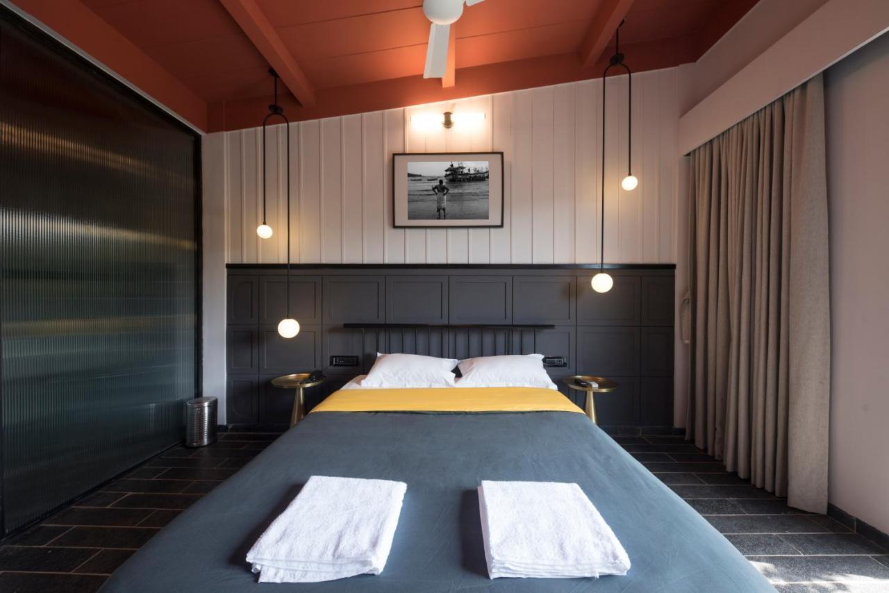 Hotel East India House Gorai Esterno foto